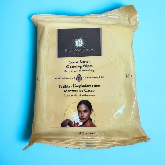 Rich Radiance Cocoa Butter Cleansing Wipes NEW - Picture 1 of 3